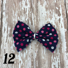 Load image into Gallery viewer, Heart Shaped Freshies with Bow