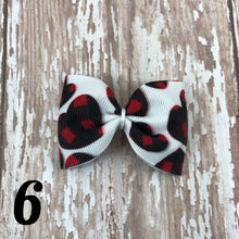 Load image into Gallery viewer, Heart Shaped Freshies with Bow